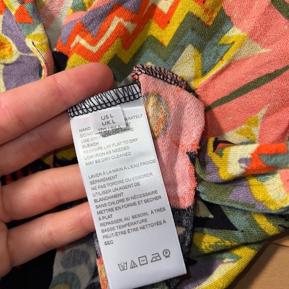 Urban Outfitters Cropped Collared Shirt Tropical Floral Neon Women’s Size Large - Picture 4 of 5